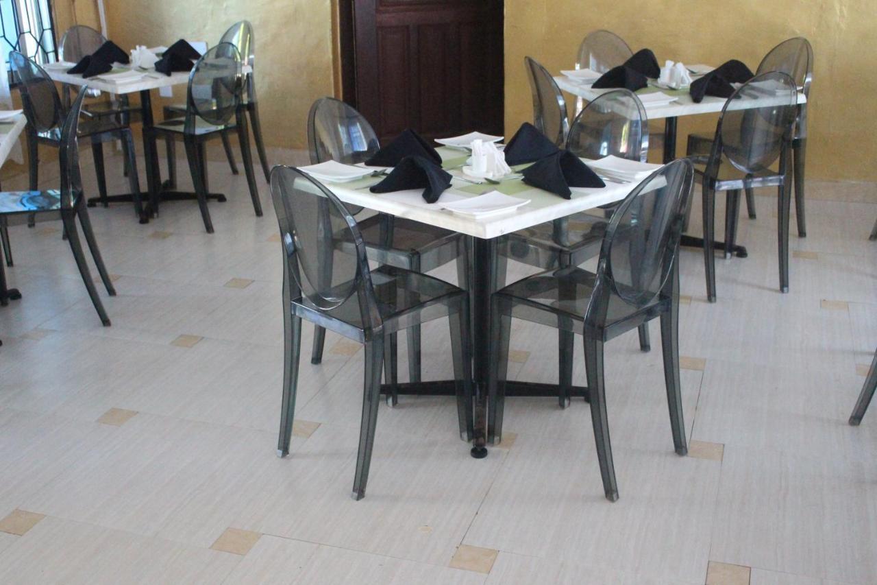 Chamiachi Hotel & Apartments Bamburi Kültér fotó