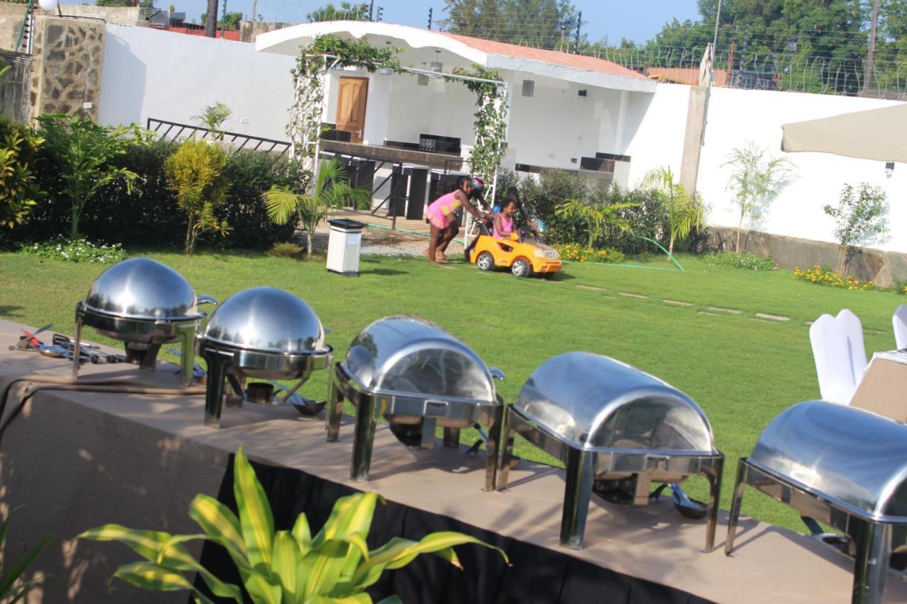 Chamiachi Hotel & Apartments Bamburi Kültér fotó