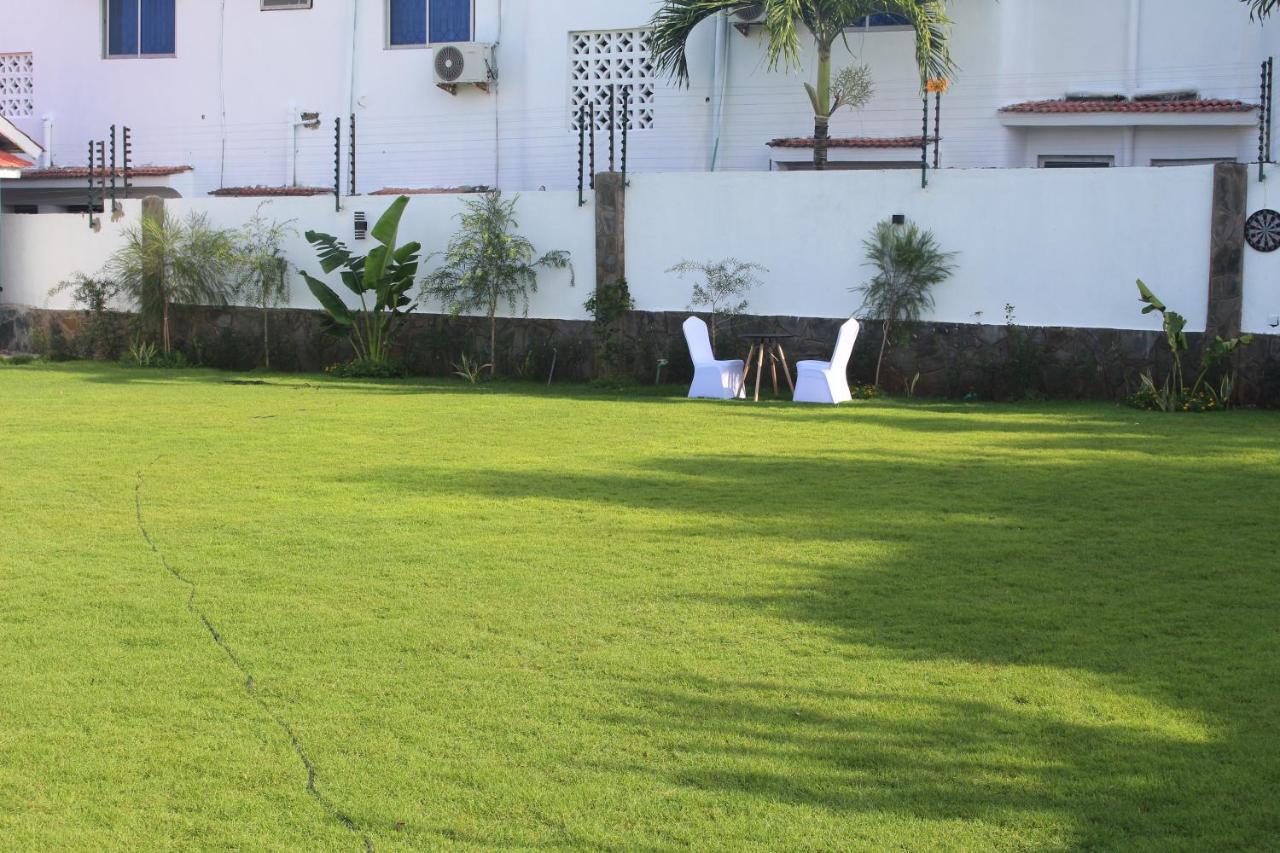 Chamiachi Hotel & Apartments Bamburi Kültér fotó
