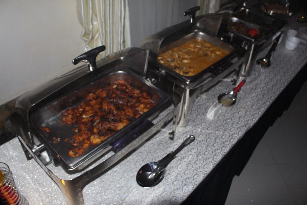 Chamiachi Hotel & Apartments Bamburi Kültér fotó